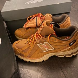 New Balance 1906R Cordura Tobacco M1906ROB (woman 6.5)
